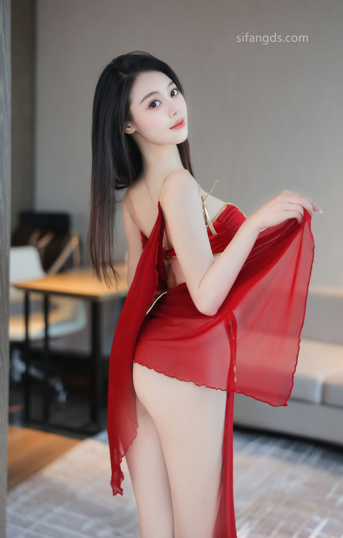 羞羞漫画入口页面免费阅读,GOGO全球高清大胆美女视频网盘在线观看